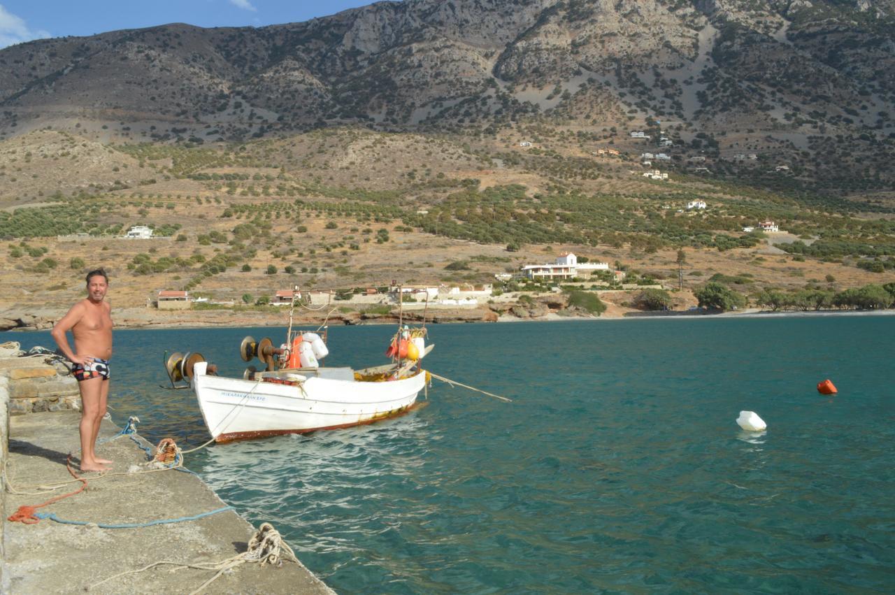 Tholos Rooms Καβούσι Εξωτερικό φωτογραφία