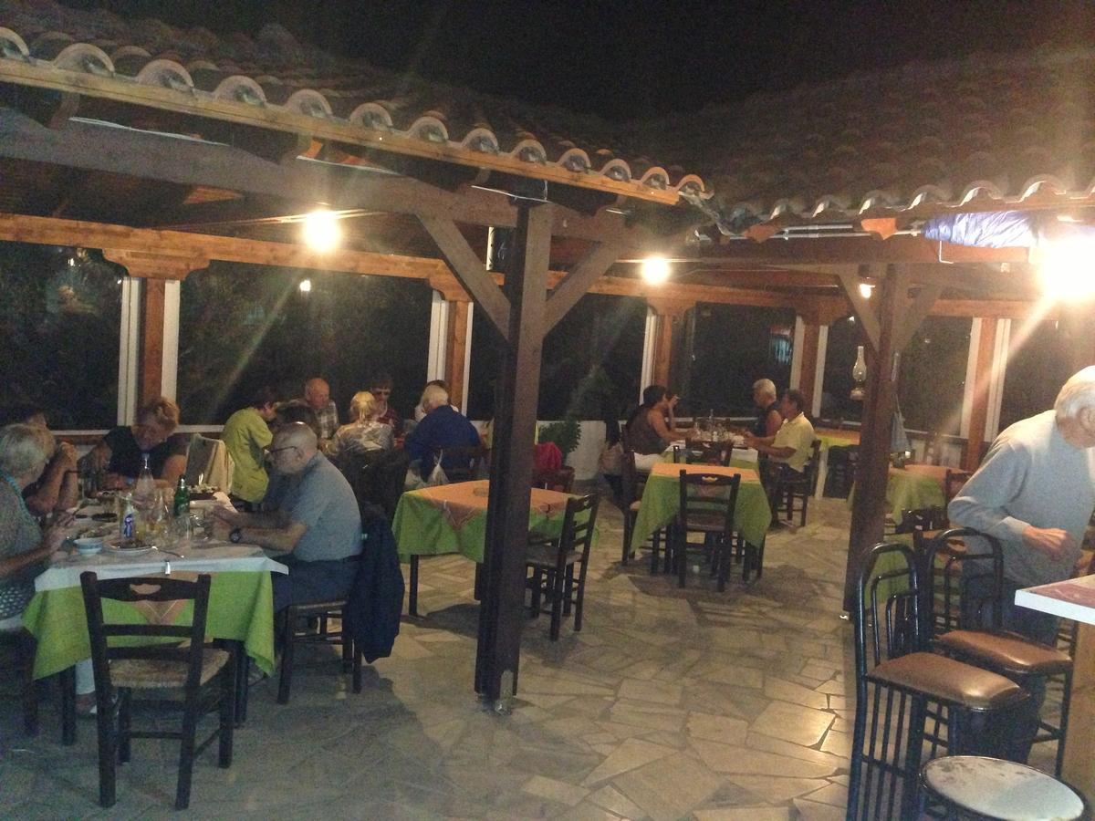 Tholos Rooms Καβούσι Εξωτερικό φωτογραφία