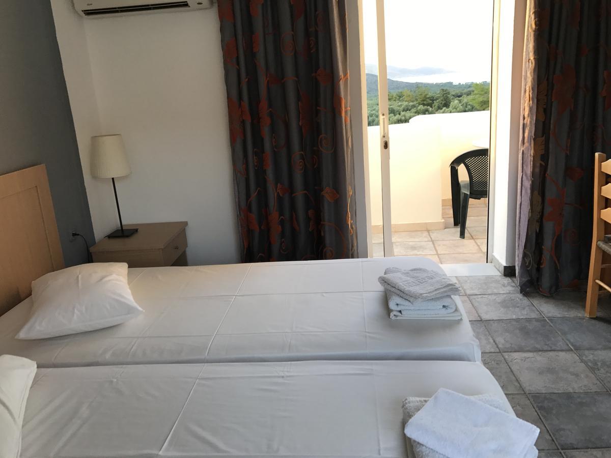 Tholos Rooms Καβούσι Εξωτερικό φωτογραφία